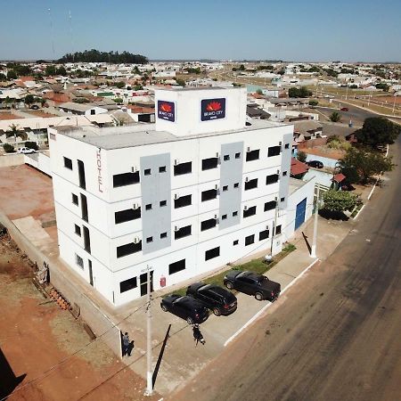 Bravo City Hotel Campo Verde المظهر الخارجي الصورة